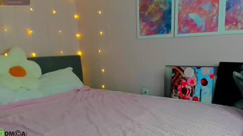 Mia online show from January 19, 2026, 2:59 am