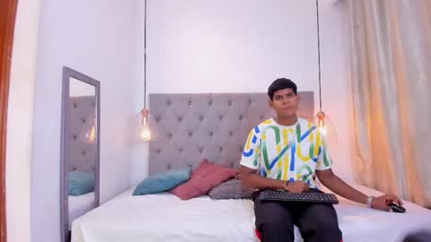 MIA  online show from September 8, 2025, 7:24 pm