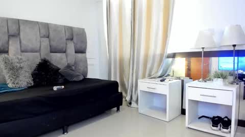 MIA  online show from September 10, 2025, 9:37 pm