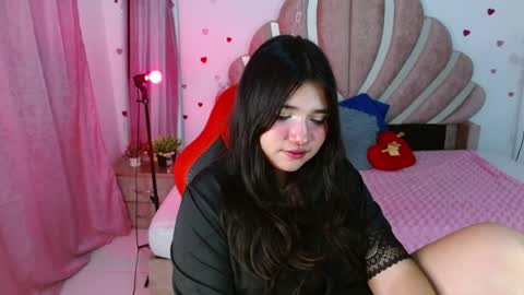 mia online show from April 25, 2026, 2:47 am