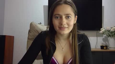 mia_fride1 online show from December 19, 2025, 3:30 pm