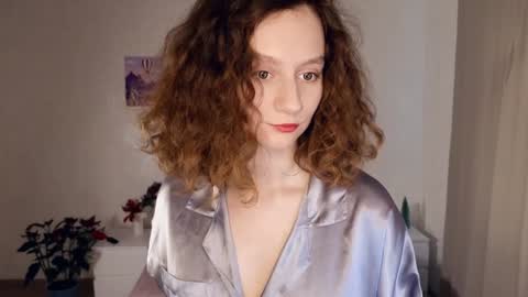 Snapshot of mia_frizz chatting on January 29, 2025, 9:33 am Mia online show from January 29, 2025, 9:33 am