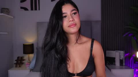 Mia  online show from April 22, 2026, 12:50 pm