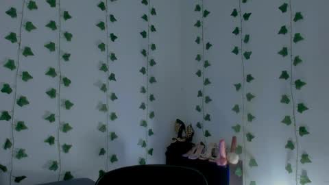 Snapshot of mia_garcia2 chatting on April 6, 2026, 10:11 pm MIA online show from April 6, 2026, 10:11 pm