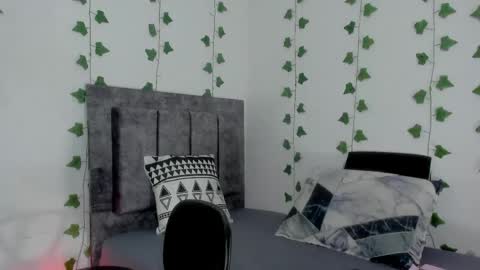 Snapshot of mia_garcia2 chatting on April 22, 2026, 10:00 pm MIA online show from April 22, 2026, 10:00 pm