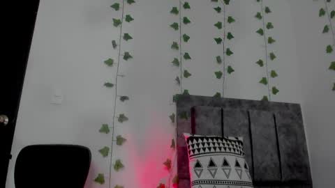 Snapshot of mia_garcia2 chatting on April 30, 2026, 9:41 pm MIA online show from April 30, 2026, 9:41 pm