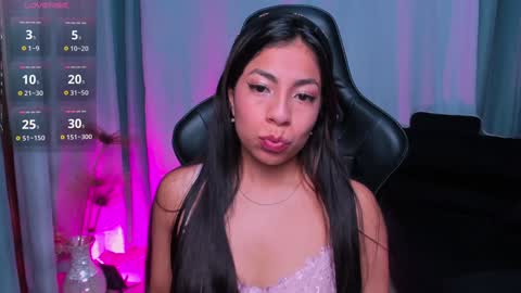 Mia online show from December 9, 2024, 1:45 pm