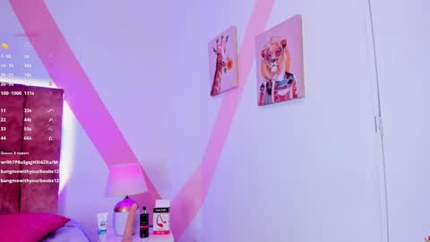 mia_greco_ online show from February 20, 2025, 9:55 am
