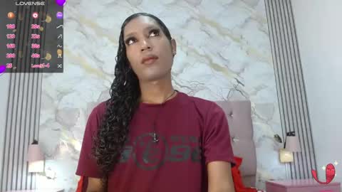 Mia Hiills online show from June 6, 2026, 3:22 am