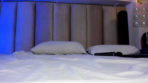  I am Mia  online show from September 18, 2025, 1:24 pm