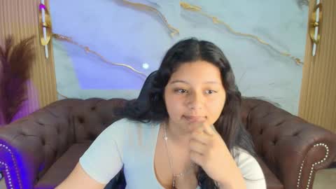 Mia online show from September 14, 2025, 12:26 pm