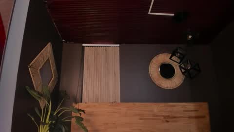 Val  online show from November 12, 2025, 11:54 am