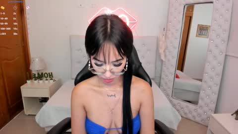 Snapshot of mia_jonnees chatting on January 11, 2025, 3:42 pm online show from January 11, 2025, 3:42 pm