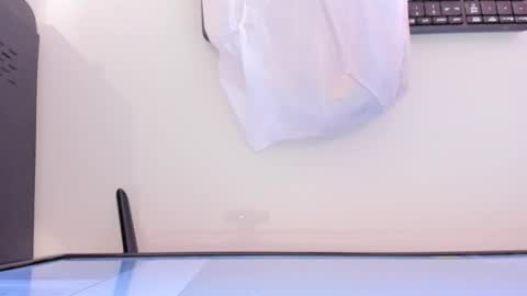 Snapshot of mia_jonnees chatting on October 6, 2025, 12:02 pm online show from October 6, 2025, 12:02 pm