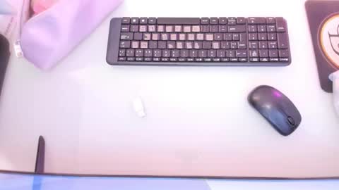 Snapshot of mia_jonnees chatting on November 6, 2025, 12:06 pm online show from November 6, 2025, 12:06 pm