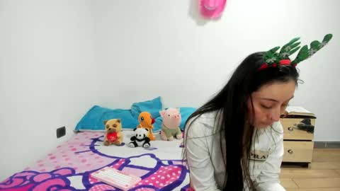 mia kaneee online show from December 15, 2024, 8:36 pm