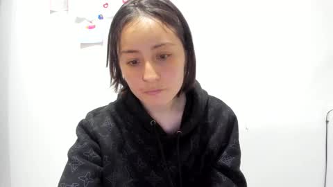 mia kaneee online show from March 5, 2025, 9:37 pm