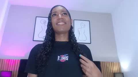 Mia online show from February 2, 2026, 5:44 pm