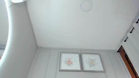 Mia online show from January 10, 2026, 10:36 pm