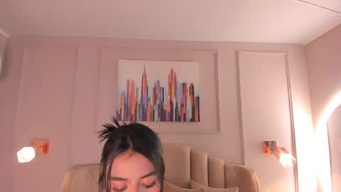 Mia online show from May 10, 2026, 4:17 am