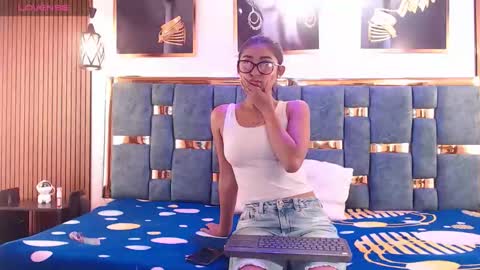 Snapshot of mia_konor06 chatting on May 15, 2026, 10:55 am Mia. online show from May 15, 2026, 10:55 am