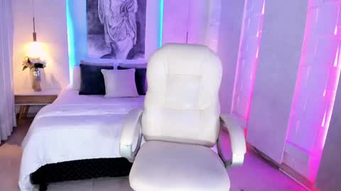 Snapshot of mia_lanee_ chatting on June 3, 2026, 8:25 pm Mia Lane online show from June 3, 2026, 8:25 pm