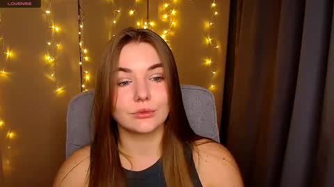 mia_lemm online show from October 8, 2025, 5:38 am