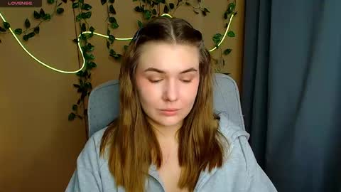 Snapshot of mia_lemm chatting on February 18, 2026, 8:21 am mia_lemm online show from February 18, 2026, 8:21 am