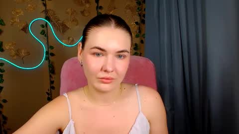 mia_lemm online show from June 9, 2026, 6:36 am