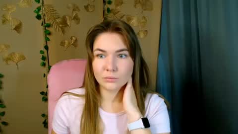 mia_lemm online show from July 30, 2026, 6:12 am