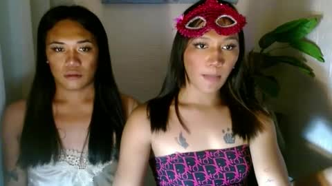 Mia online show from March 2, 2025, 9:11 pm