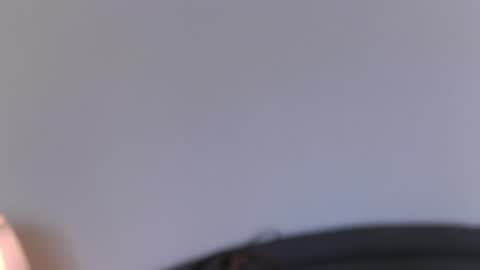 Snapshot of mia_lovi chatting on April 5, 2026, 8:22 am mia_lovi online show from April 5, 2026, 8:22 am
