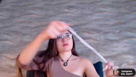 mia_luxor online show from June 16, 2026, 11:57 am
