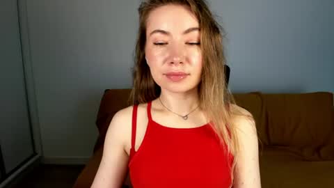 Mia online show from June 17, 2026, 6:27 am