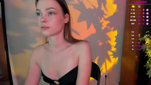 Mia online show from September 10, 2025, 8:36 am