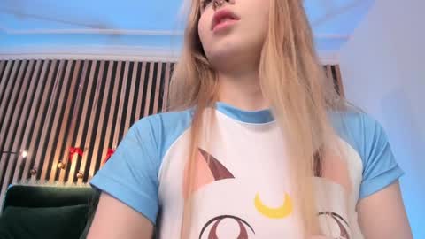 Mia here Appreciate your support online show from December 5, 2024, 3:50 pm