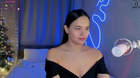 Snapshot of mia_mit chatting on December 27, 2024, 2:12 pm Mia online show from December 27, 2024, 2:12 pm