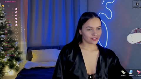 Snapshot of mia_mit chatting on January 13, 2025, 3:26 pm Mia online show from January 13, 2025, 3:26 pm
