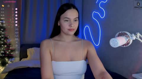 Snapshot of mia_mit chatting on January 14, 2025, 11:31 am Mia online show from January 14, 2025, 11:31 am