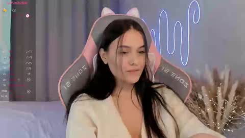 Snapshot of mia_mit chatting on February 22, 2025, 10:29 am Mia online show from February 22, 2025, 10:29 am