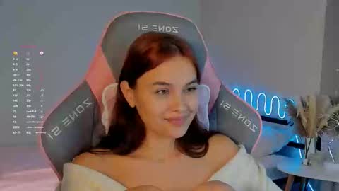 Snapshot of mia_mit chatting on September 10, 2025, 1:33 pm Mia online show from September 10, 2025, 1:33 pm