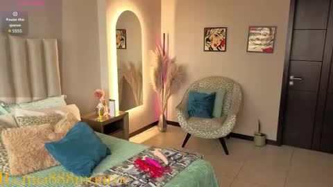 Snapshot of mia_monroe_888 chatting on March 5, 2026, 6:37 pm Mia Monroe online show from March 5, 2026, 6:37 pm