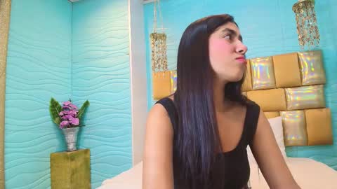 Snapshot of mia_montess chatting on October 14, 2025, 1:12 pm mia montess online show from October 14, 2025, 1:12 pm