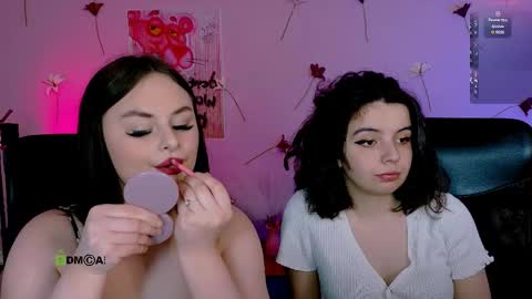 Snapshot of mia_mooon_ chatting on June 3, 2026, 8:50 am mia_mooon_ online show from June 3, 2026, 8:50 am