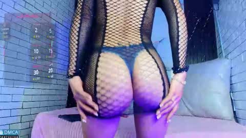 Mia online show from September 12, 2025, 3:17 am