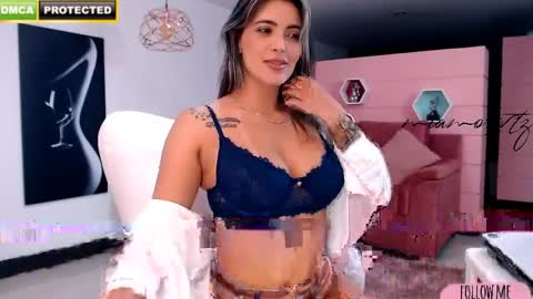 Mia online show from May 12, 2026, 9:01 pm