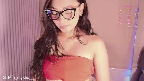 Mia  Schedule 7am to 2pm Col online show from June 9, 2026, 11:00 am