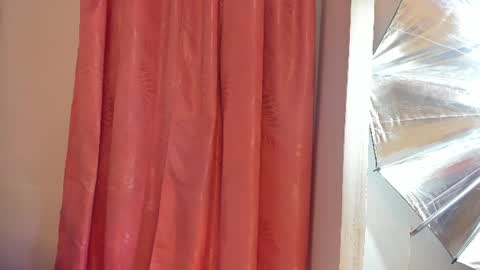 mia_nova5 online show from June 14, 2026, 11:56 am