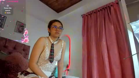 mia_nova5 online show from July 8, 2026, 12:20 pm