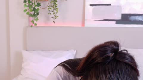 mia_oconner online show from January 30, 2025, 6:10 pm